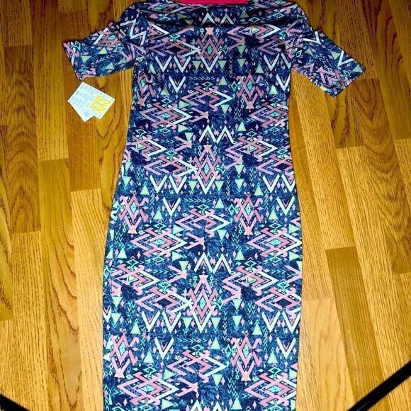 LuLaRoe Julia Dress  - Picture 5 of 7